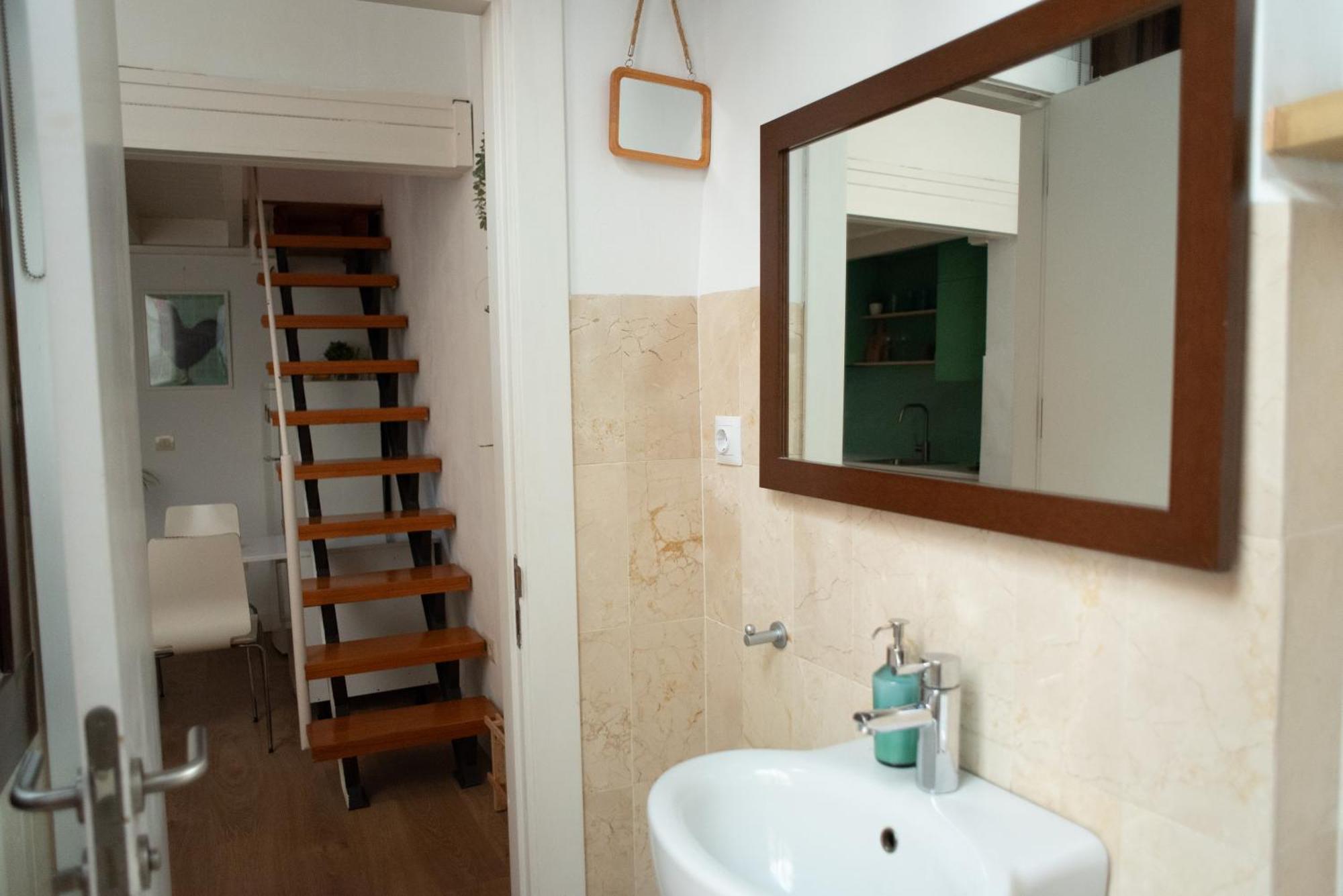 Cozy & Quiet Apartment In The Center Malaga Ngoại thất bức ảnh